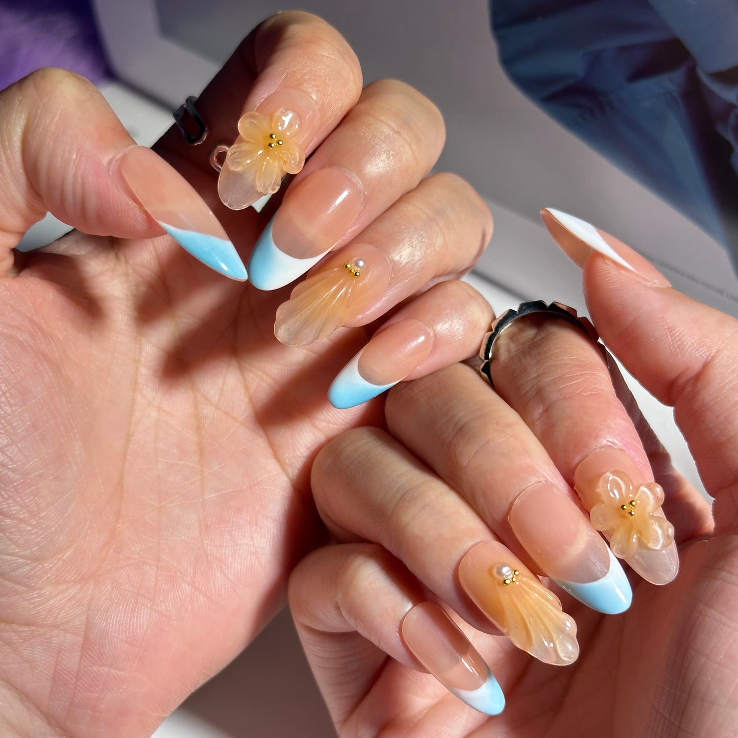 Gradient Blue 3D Flower Nails