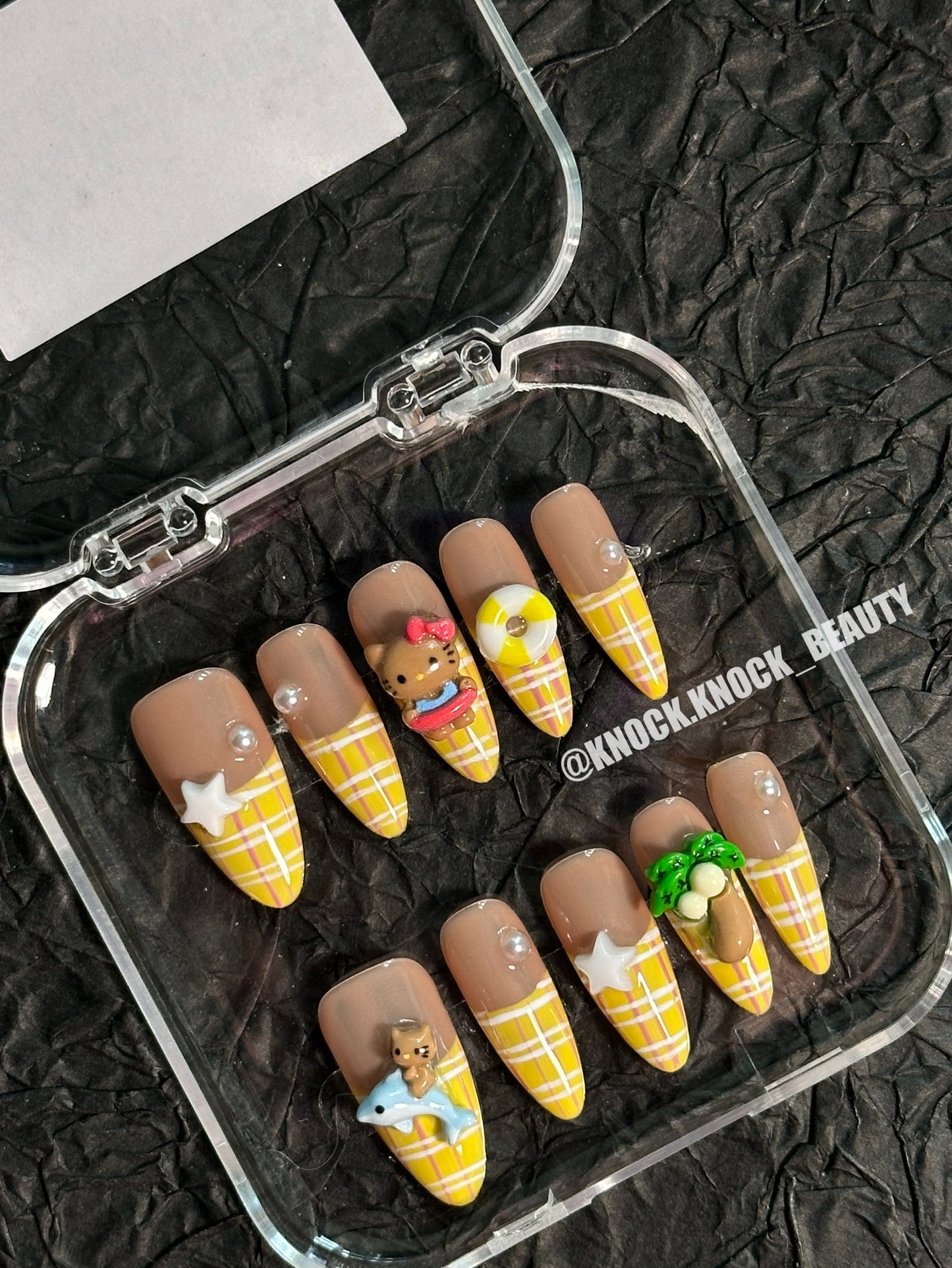 SUMMER  BEACH KITTY HANDMADE PRESS-ON NAILS