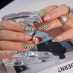 Plum Dots uñas press-on detalle 1