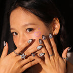 Little Phantom uñas press-on detalle 3