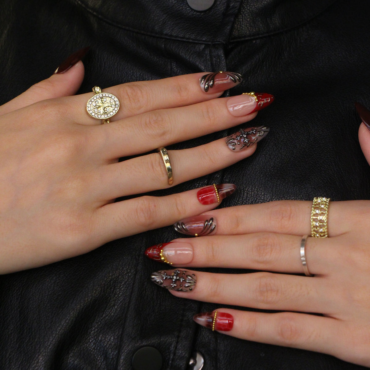 Sacred Rouge uñas press-on detalle 3