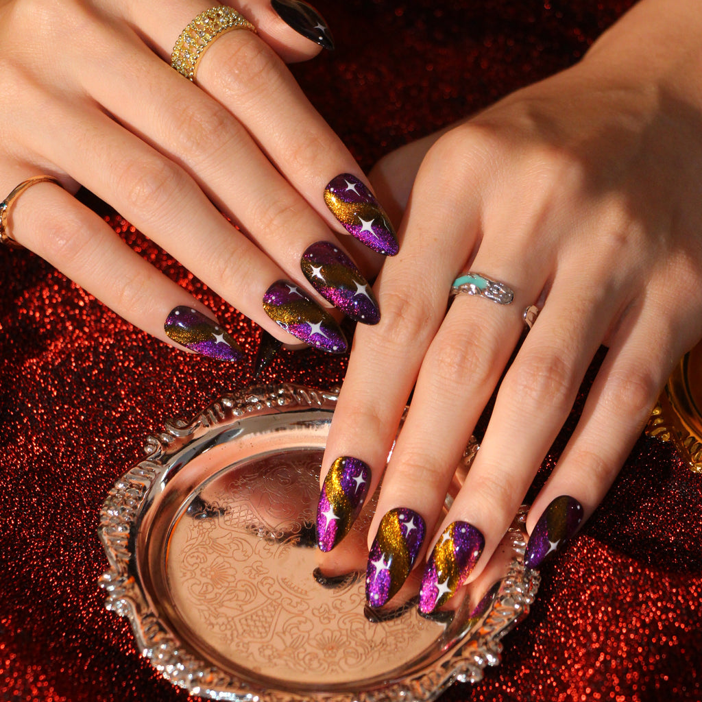 Midnight Gold uñas press-on detalle 1