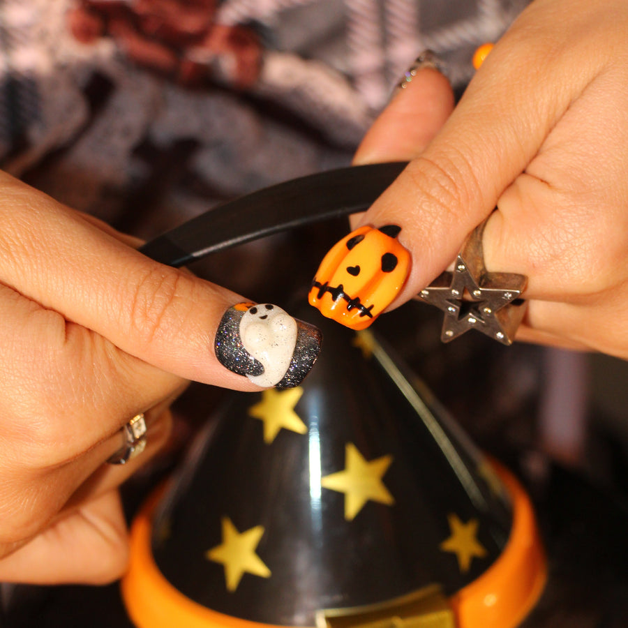 Trickster Party uñas press-on detalle 1